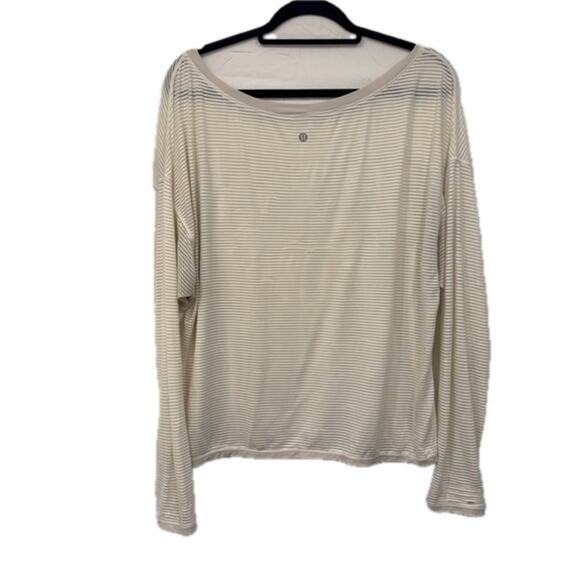 Lululemon Lean In Long Sleeve Striped Sheer Mesh Top Size 8 Green White FLAW - Picture 5 of 7